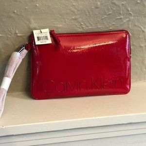 Calvin Klein Clutch 🌹